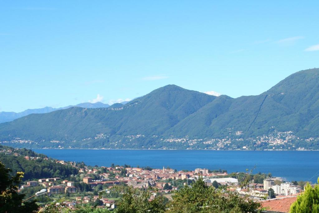 Villa Dei Fiori Luino Exterior photo